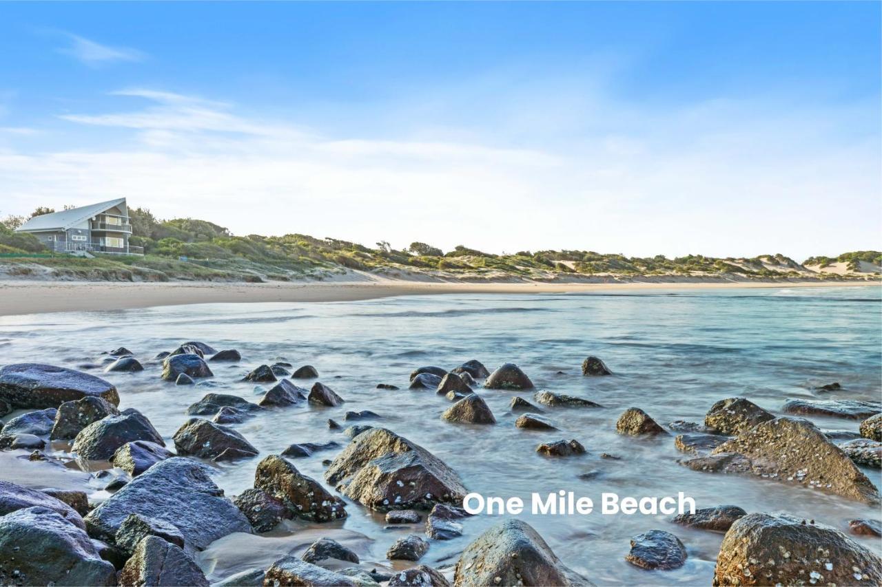 The Oasis At One Mile Beach Nelson Bay Bagian luar foto
